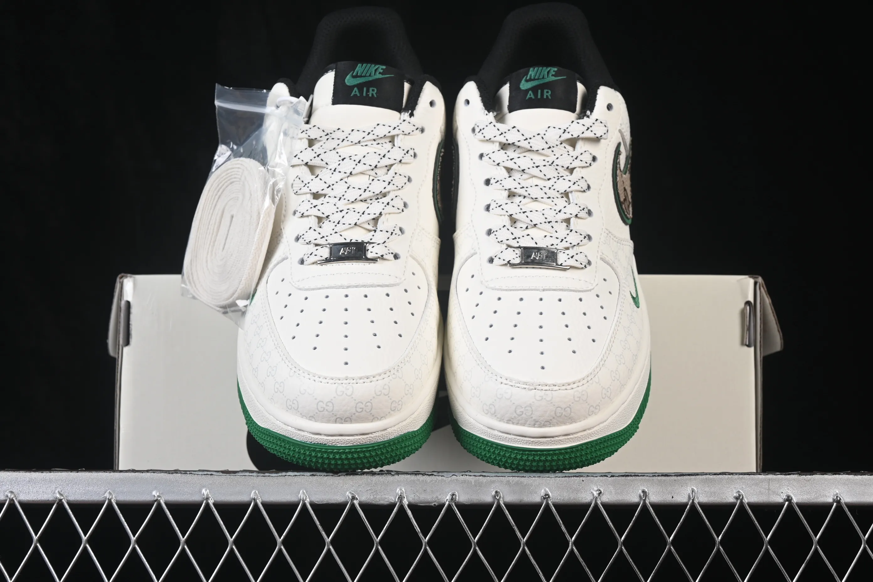 All categories Nk Air Force 1 Air Force series Nk Air Force 1 Low Air Force low-top Nike Air Force 1'07 Low joint model Air Force 1 low-top casual sneakers MM3399-822